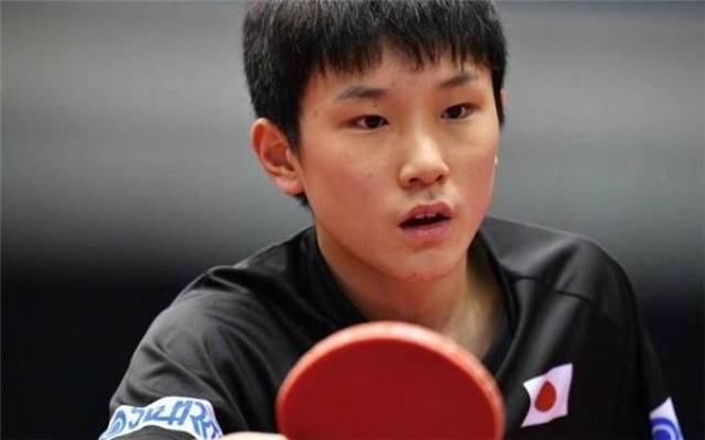 也暴露了球 也暴露了球